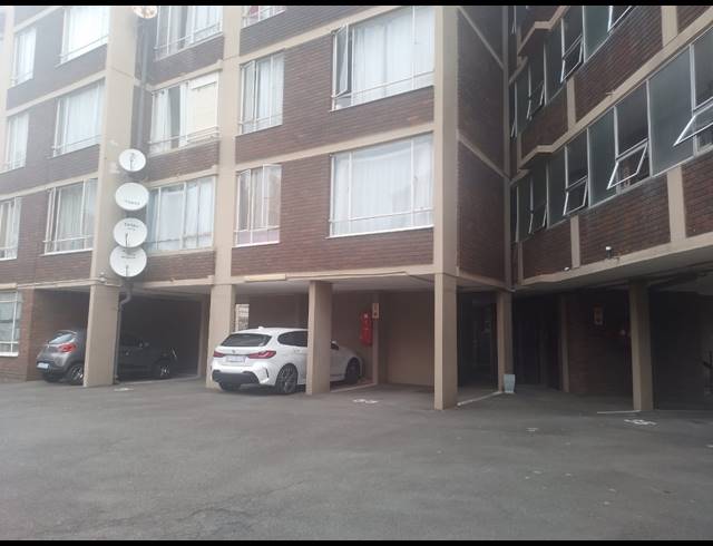 2 BEDROOM FLAT FOR SALE IN WINDERMERE